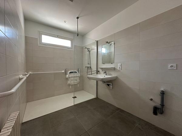 Maison de 107 m² à rénover à Vannes Ouest avec jardin, garage et véranda proche commodités