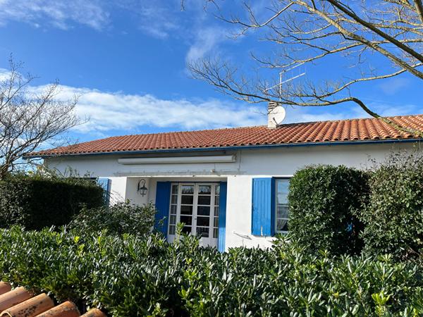 Ors - Maison au calme avec 3 chambres et grand terrain