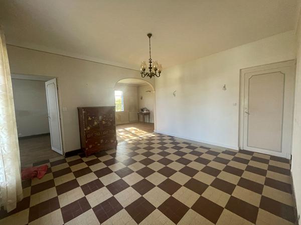Ors - Maison au calme avec 3 chambres et grand terrain