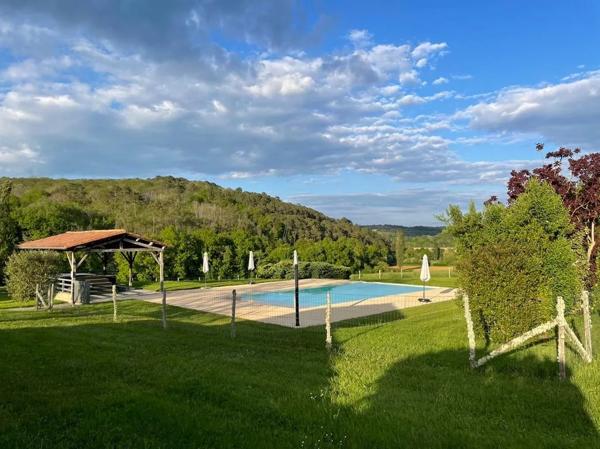 Magnifique domaine avec piscine dans le Périgord Noir