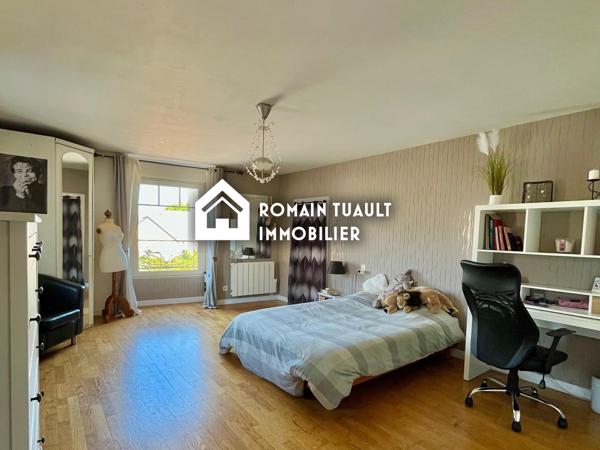 Maison 10 pièces 232 m2