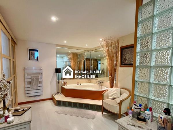 Maison 10 pièces 232 m2