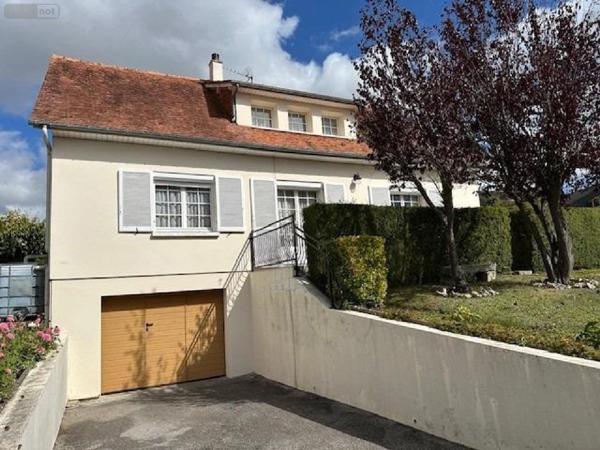 Maison à vendre à Neufchâtel-en-Bray en Seine-Maritime (76270), ref : H629