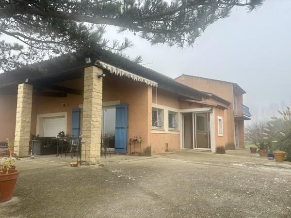 Entraigues-sur-la-Sorgue (84320) Maison 4 pièces 126 m2 sur un terrain de 2500 m2