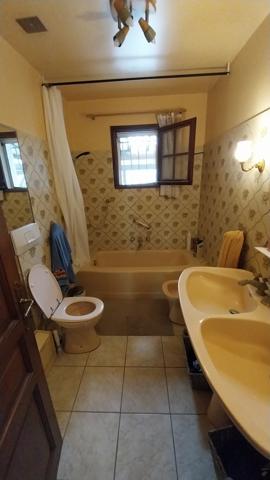 Bormes-les-Mimosas (83230) Beau T4 lumineux avec 2 chambres + piscine.