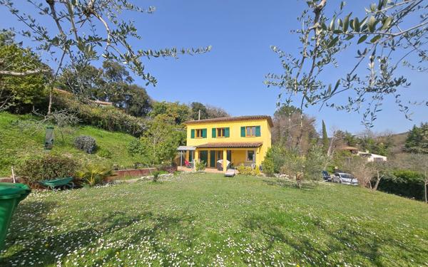 Maison à vendre    4 pièces •  Biot