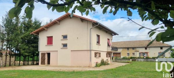 Maison 4 pièces de 120 m² à Mézériat (01660)