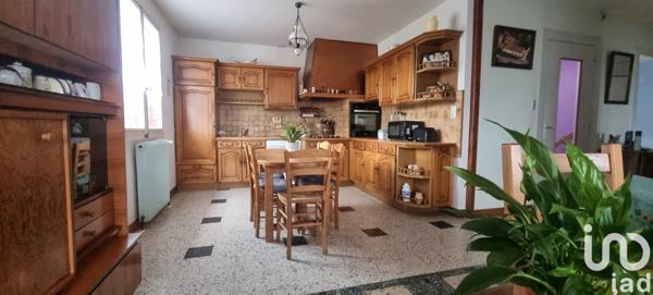 Maison 4 pièces de 120 m² à Mézériat (01660)