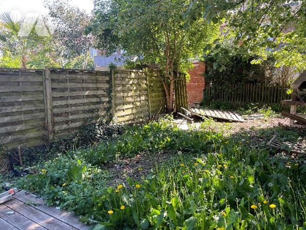 A VENDRE LILLE SUD MAISON AVEC JARDIN