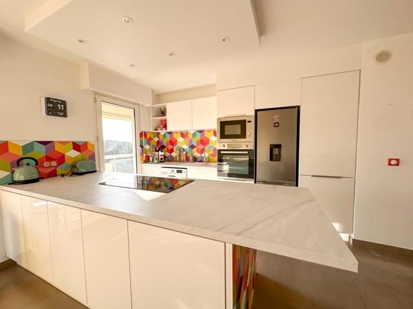 Mougins (06250) COUP DE COEUR - Exclusivité MOUGINS VOIE JULIA - 4 pièces, terrasse, garage, parking.