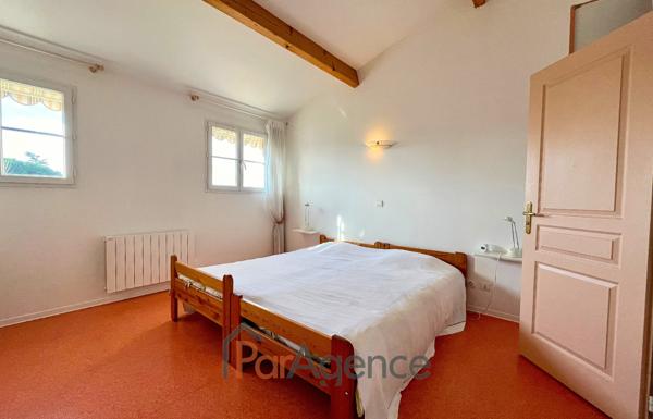 MAISON 6 PIECES - 202 M2 HABITABLES - PROCHE COMMERCES