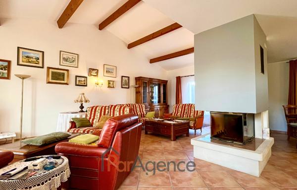 MAISON 6 PIECES - 202 M2 HABITABLES - PROCHE COMMERCES