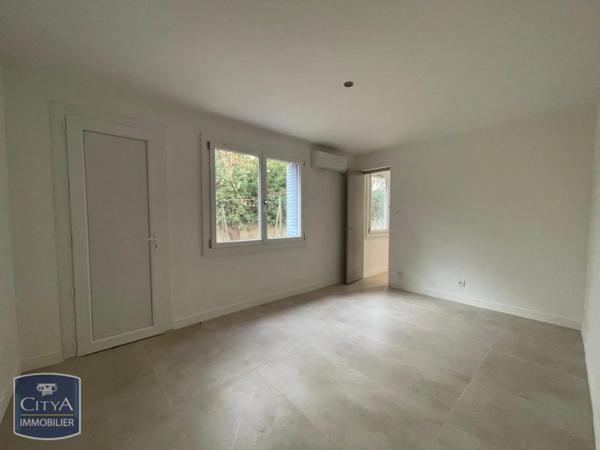 Appartement à louer 2 pièces 58.9m²
