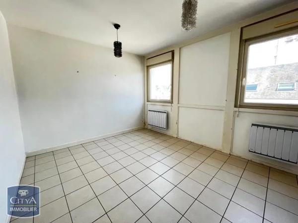 Appartement à louer 2 pièces 38m² Bourges (18000)