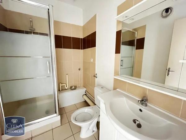 Appartement à louer 2 pièces 38m² Bourges (18000)