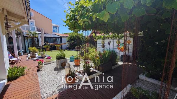 Maison à LES SABLES-D'OLONNE, 85100 - 5 pièces 148m²