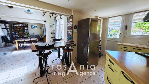Maison à LES SABLES-D'OLONNE, 85100 - 5 pièces 148m²