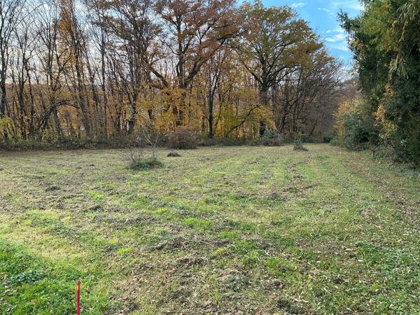 terrain constructible, viabilisé,550 M2