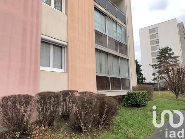 Appartement 4 pièces de 87 m² à Clermont-Ferrand (63100)