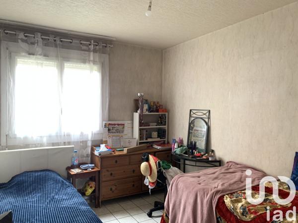 Appartement 4 pièces de 87 m² à Clermont-Ferrand (63100)