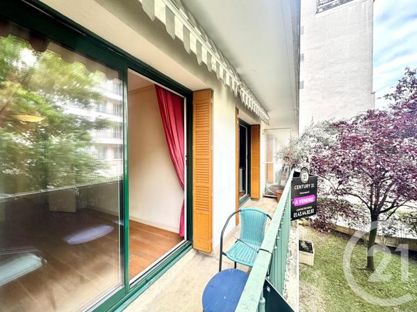 Appartement F4 à vendre  4 pièces - 104,07 m 2   PARIS  - 75012