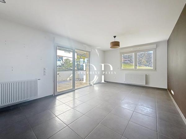 Appartement à vendre 2 pièces de 53,91 m2 LUCINGES (74)