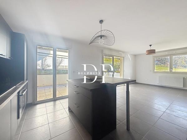 Appartement à vendre 2 pièces de 53,91 m2 LUCINGES (74)