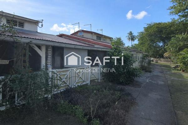 Bungalow vue mer situé sur la commune de Tartane au pied de anse l'Etang