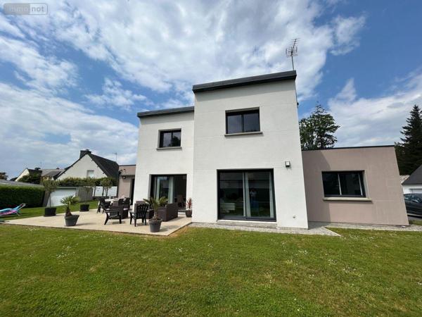 Maison individuelle à vendre à Pontivy dans le Morbihan (56300), ref : 063-450