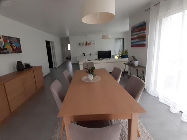 Maison individuelle à vendre à Pontivy dans le Morbihan (56300), ref : 063-450