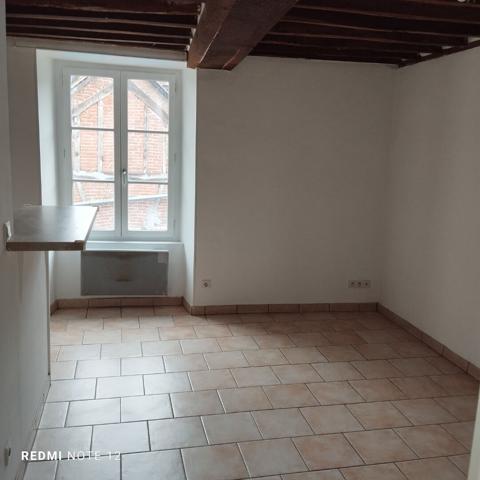 Appartement F2 1ER ETAGE CENTRE GAILLON