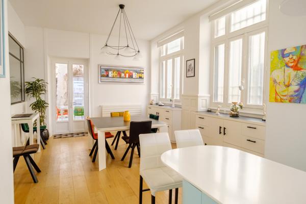 Appartement T4 à vendre  6 pièces - 136 m2 LA ROCHELLE - 17