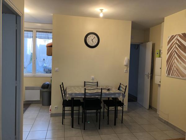 Studio 1 pièce(s) 33 m²