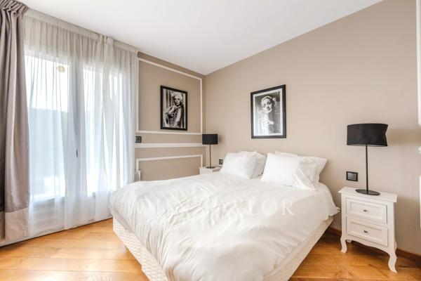 Villa de luxe avec vue mer, dans un domaine privé – Grasse