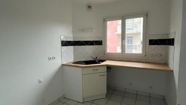 APPARTEMENT T3 SUR LA COMMUNE DE SOTTEVILLE LES ROUEN