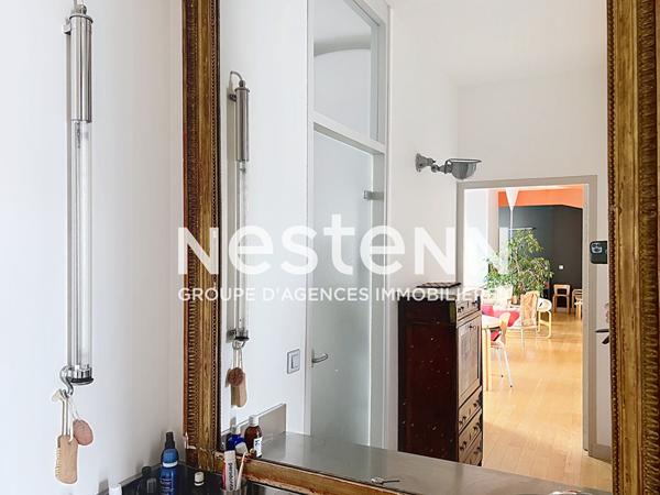 Nestenn - Paris 10e - Saint-Vincent-de-Paul - Appartement + Surface Commerciale de 66 m2 - 6e étage avec ascenseur - Vue dégagée sur Paris - Cave