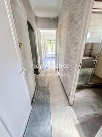 Maison à LA RICAMARIE, 42150 - 9 pièces 170m²