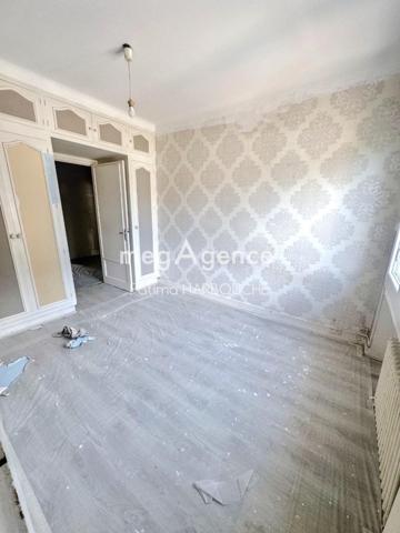 Maison à LA RICAMARIE, 42150 - 9 pièces 170m²