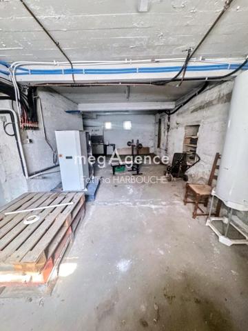 Maison à LA RICAMARIE, 42150 - 9 pièces 170m²