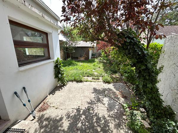 A vendre Maison de ville avec jardin Mont De Marsan 2 chambres potentiel travaux