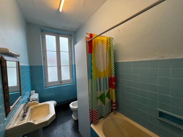 A vendre Maison de ville avec jardin Mont De Marsan 2 chambres potentiel travaux