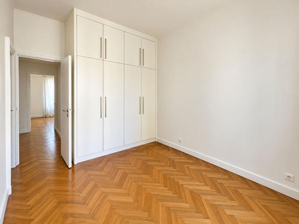 CARRE D'OR - 13008 - APPARTEMENT 4PIECES - TERRASSE - STUDIO - CAVE