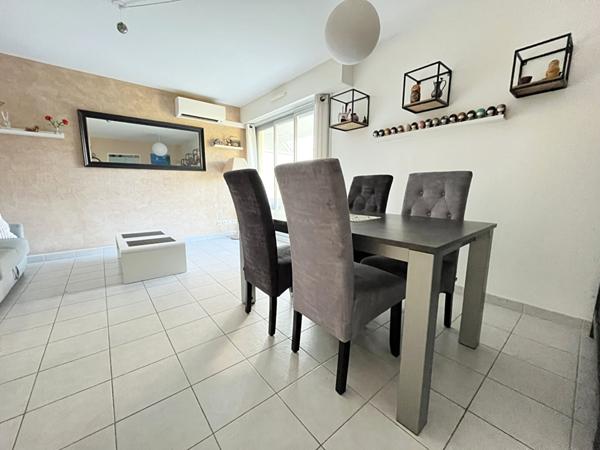 Appartement 3 pièces 61 m2 Piscine Double garage