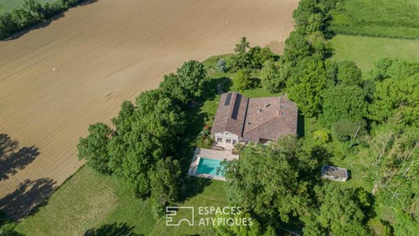 Élégante villa avec piscine entourée de son parc arboré à L’Isle Jourdain