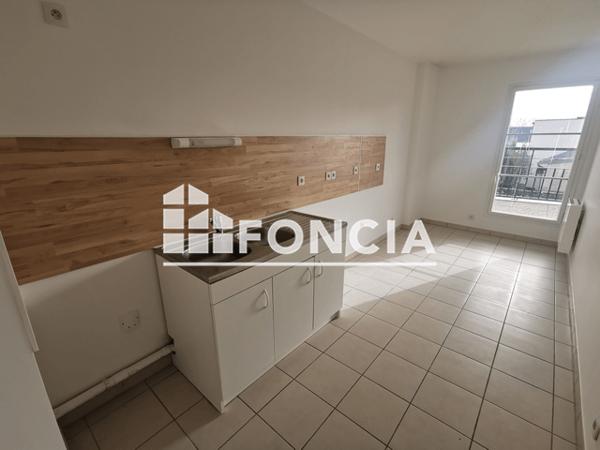 Location Appartement 4 pièces 89.12 m² - 4 RUE CHARLES DENIS Angers 49000