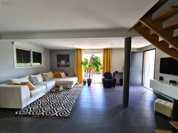 Pavillon à vendre à Montigné-le-Brillant en Mayenne (53970), ref : 53090-839