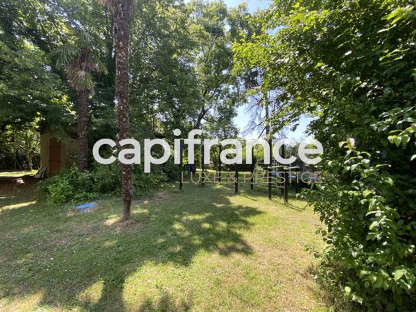 Maison de caractère en pierre 300 m² avec dépendance et grand parc – Proche Bordeaux