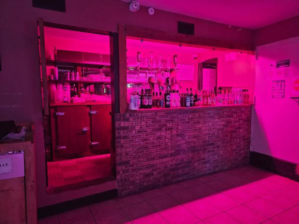 appartement 105 m2 + local commercial discothèque