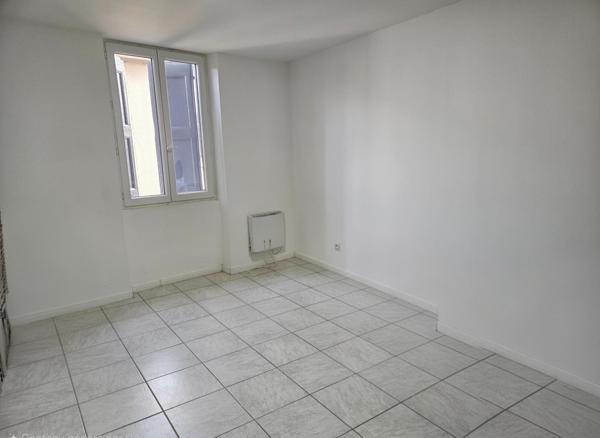 appartement 105 m2 + local commercial discothèque