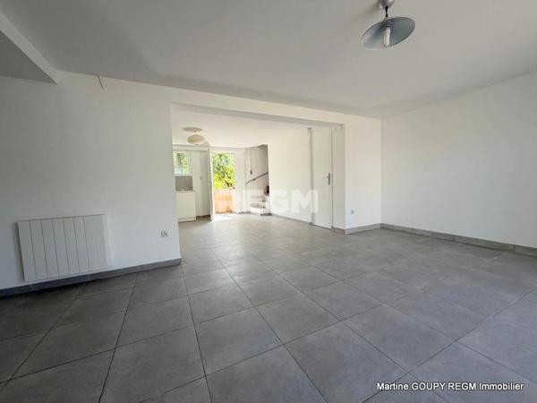 Fleury-les-Aubrais (45400) FLEURY-LES-AUBRAIS (45400) – Maison rénovée 160 m² à fort potentiel d’évolution et double projection – 5 chamb